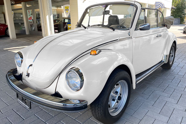 vw-kaefer-1303-cabrio-weiss-oldtimermieten-01.jpg